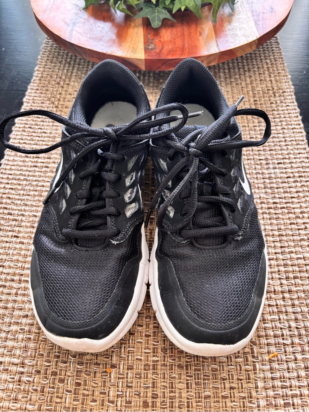 Nike Black and White Women’s Orive NM Athletic Running Shoes